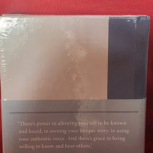 Becoming A Guided Journal for Discovering Your Voice by Michelle Obama - Picture 11 of 16